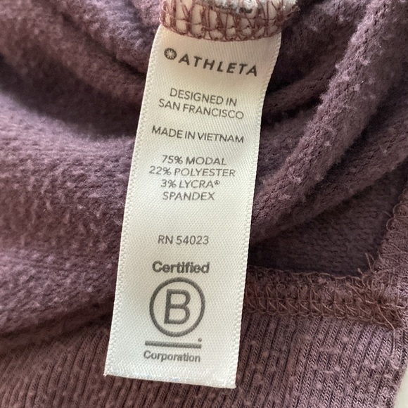 Athleta women’s sweatshirt size small check the measurements light purple plum - Picture 6 of 14